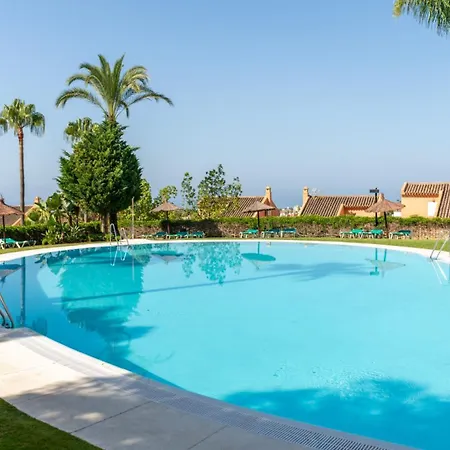 Luxurious 3 Bedroom In Elviria